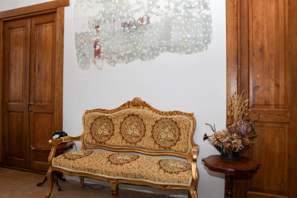 Il Piccolo Castello บุชเตนี ภายนอก รูปภาพ